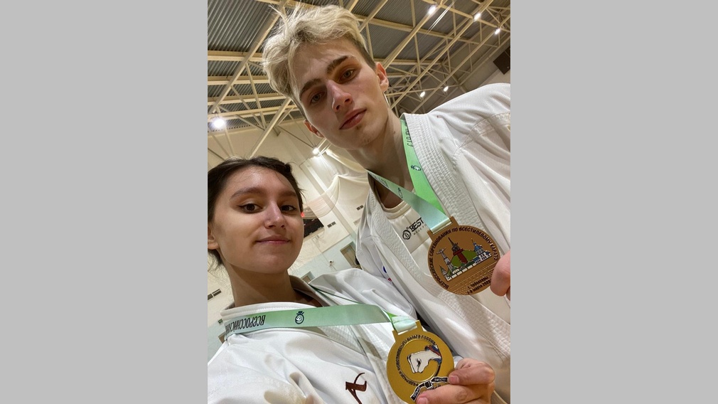 Брянские каратисты взяли золото и бронзу на Всероссийских соревнованиях